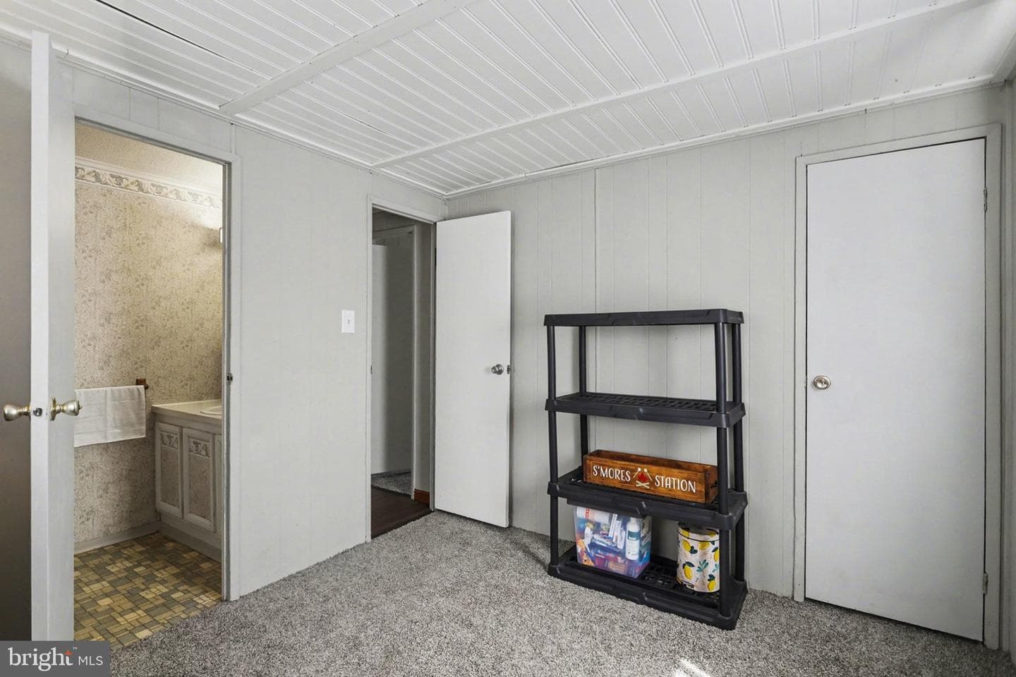 32 Pine Road photo 16