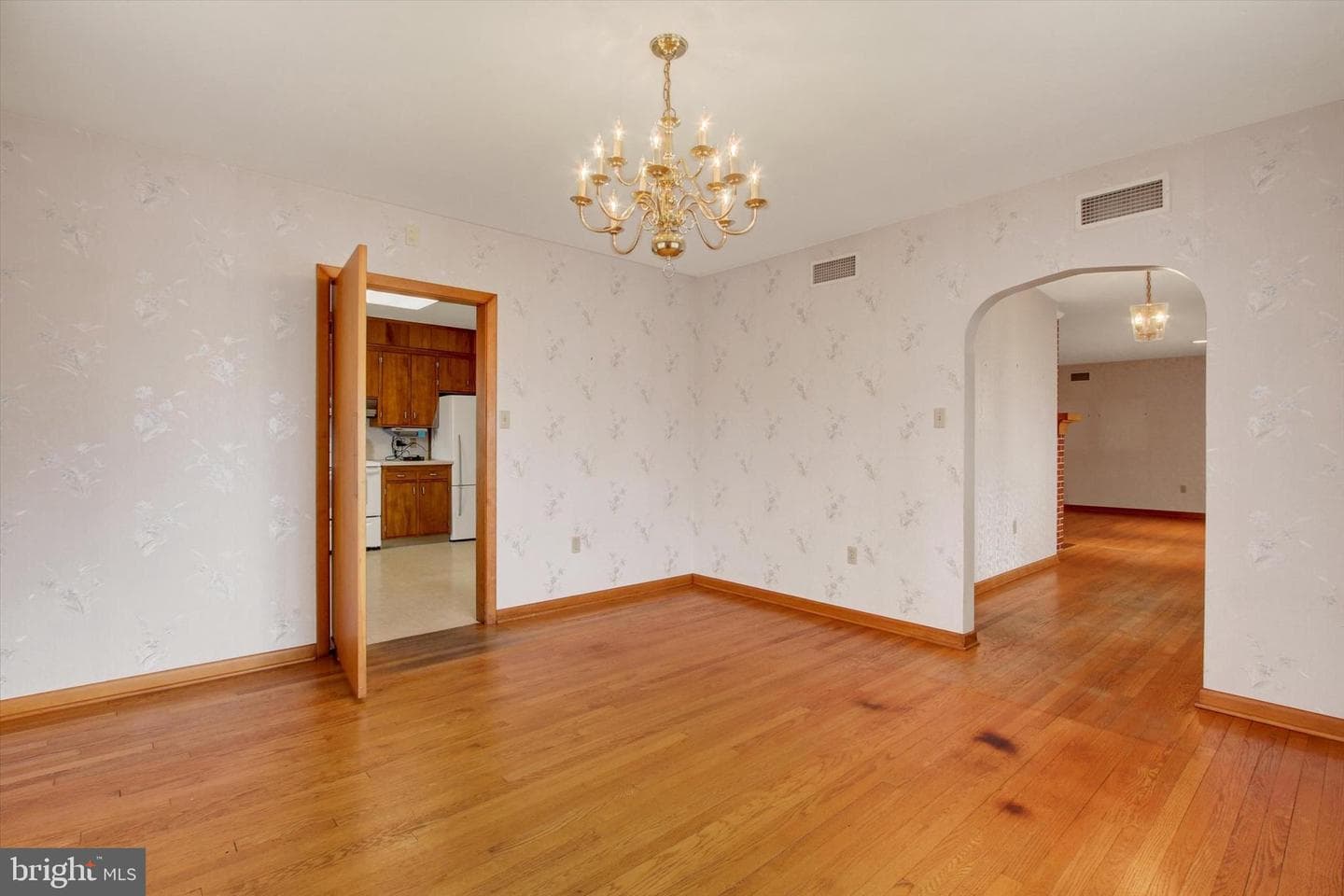241 Charles Street photo 12