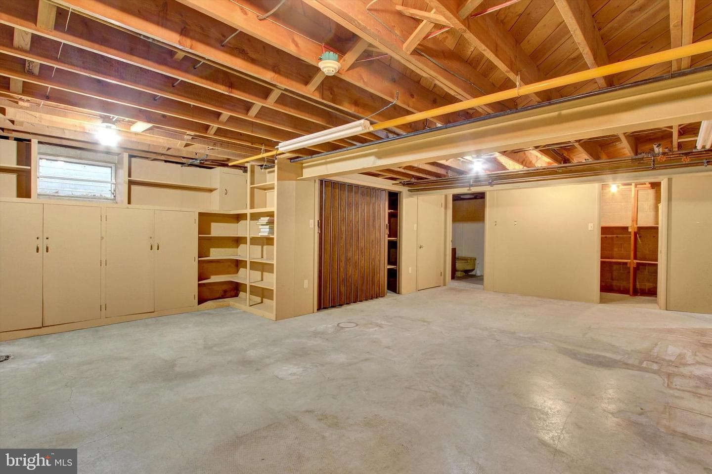 241 Charles Street photo 31