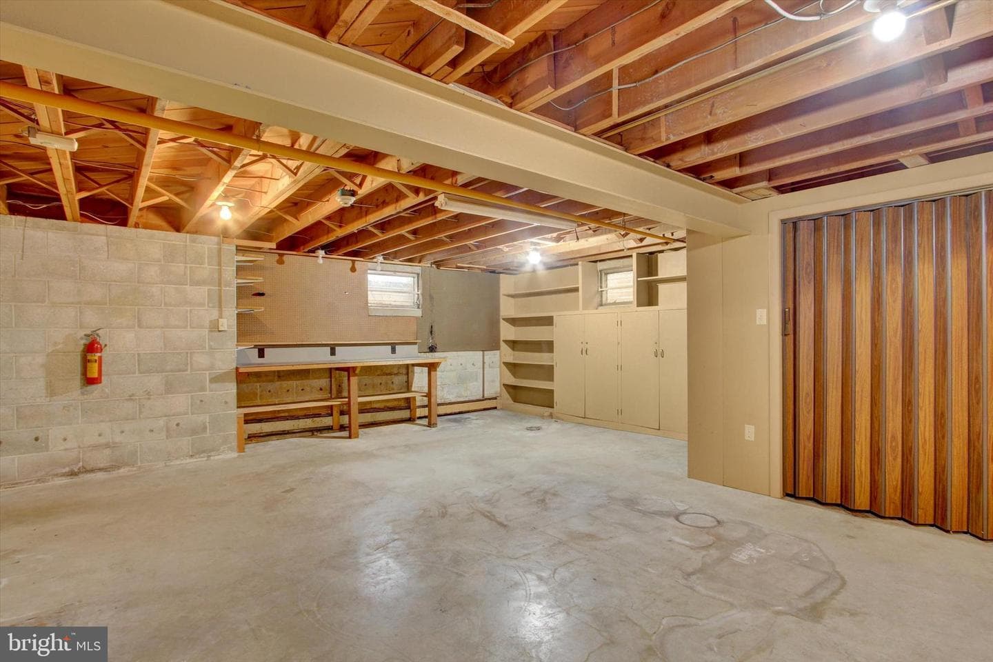 241 Charles Street photo 32