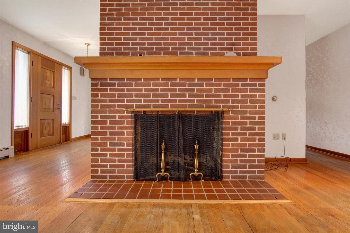 241 Charles Street photo 9