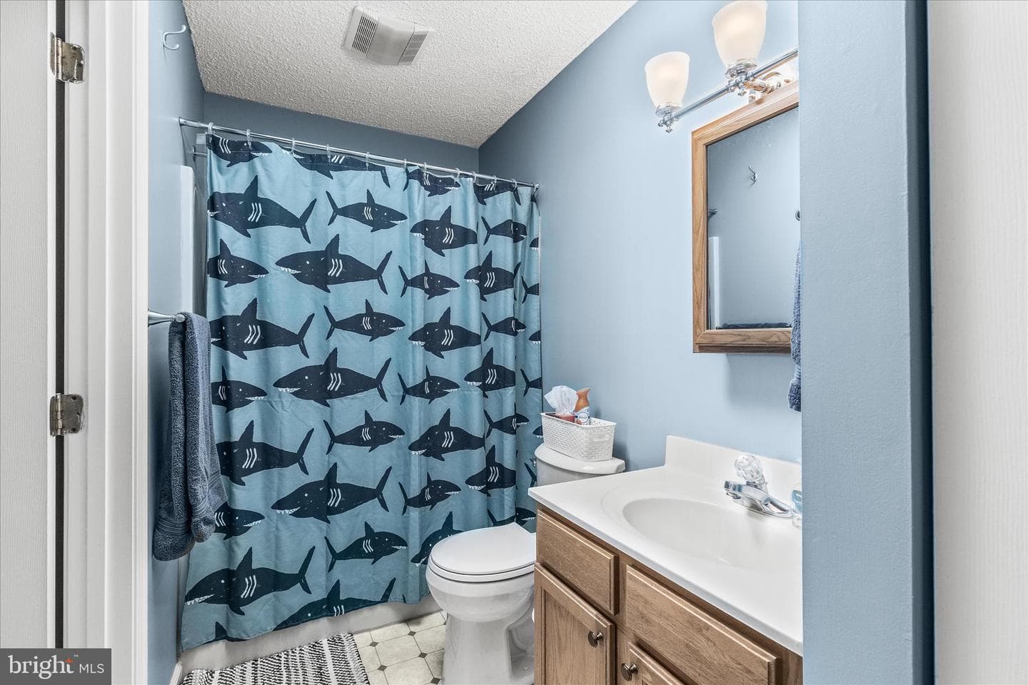 125 Winston Drive photo 17