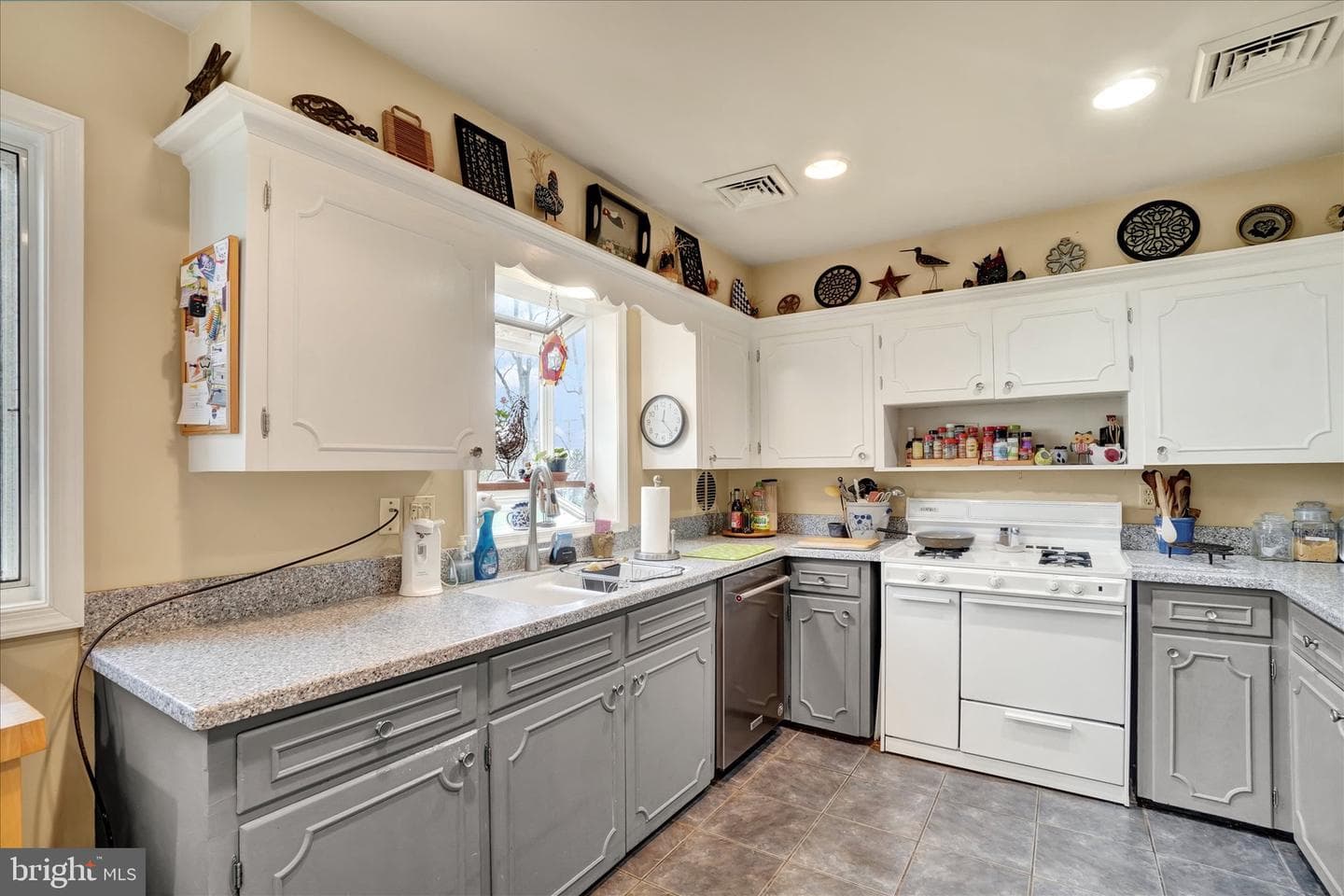 765 Country Club Road photo 14