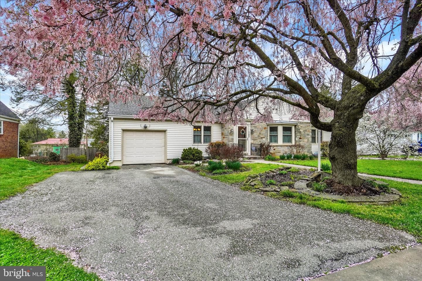 765 Country Club Road photo 28