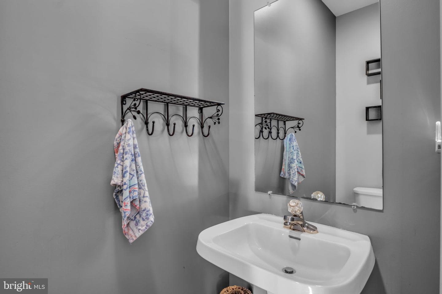 984 David Drive photo 18