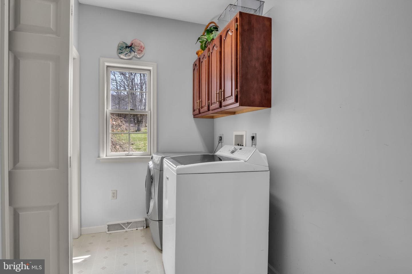 984 David Drive photo 19