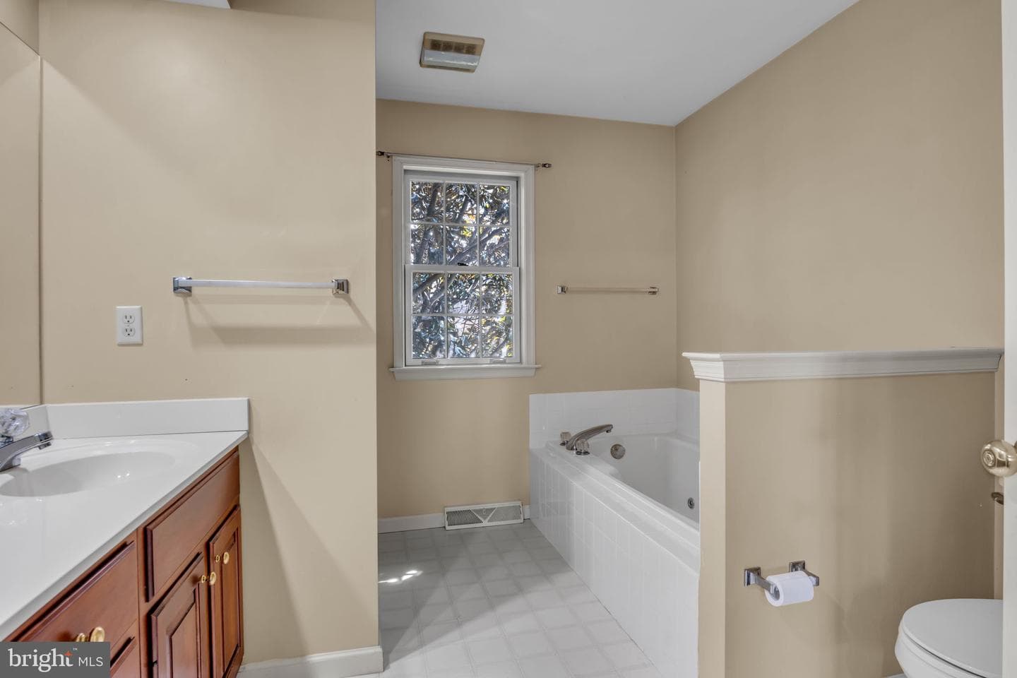 984 David Drive photo 23