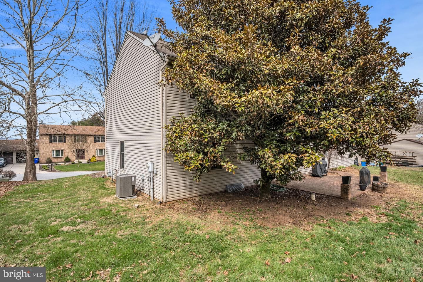 984 David Drive photo 39