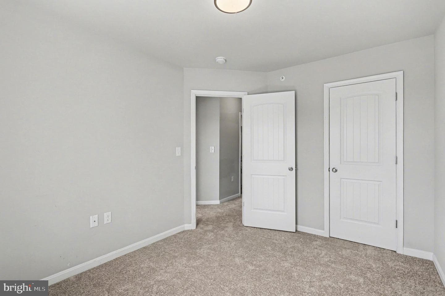 246 Hudson Boulevard photo 22