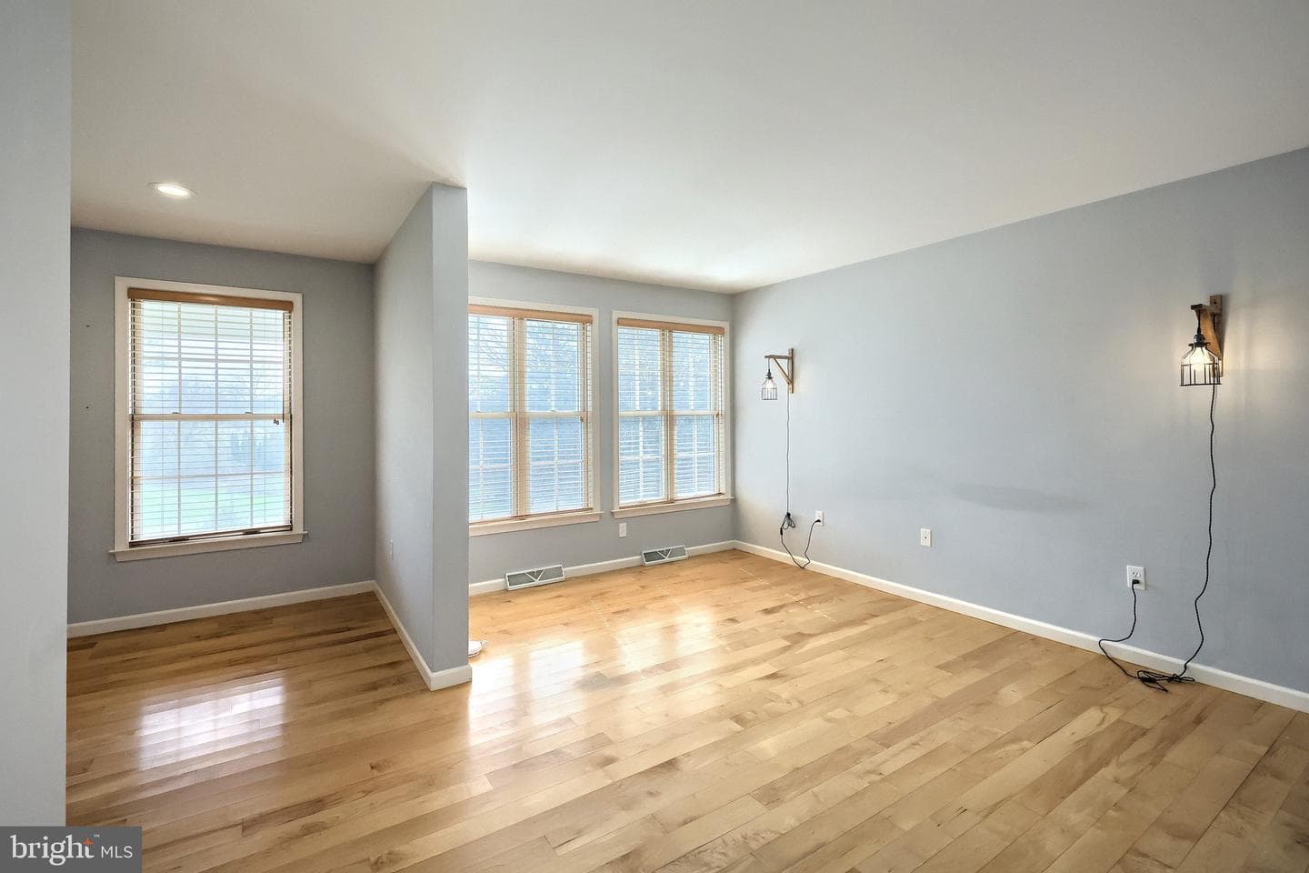 101 Fairfax Dr. photo 33