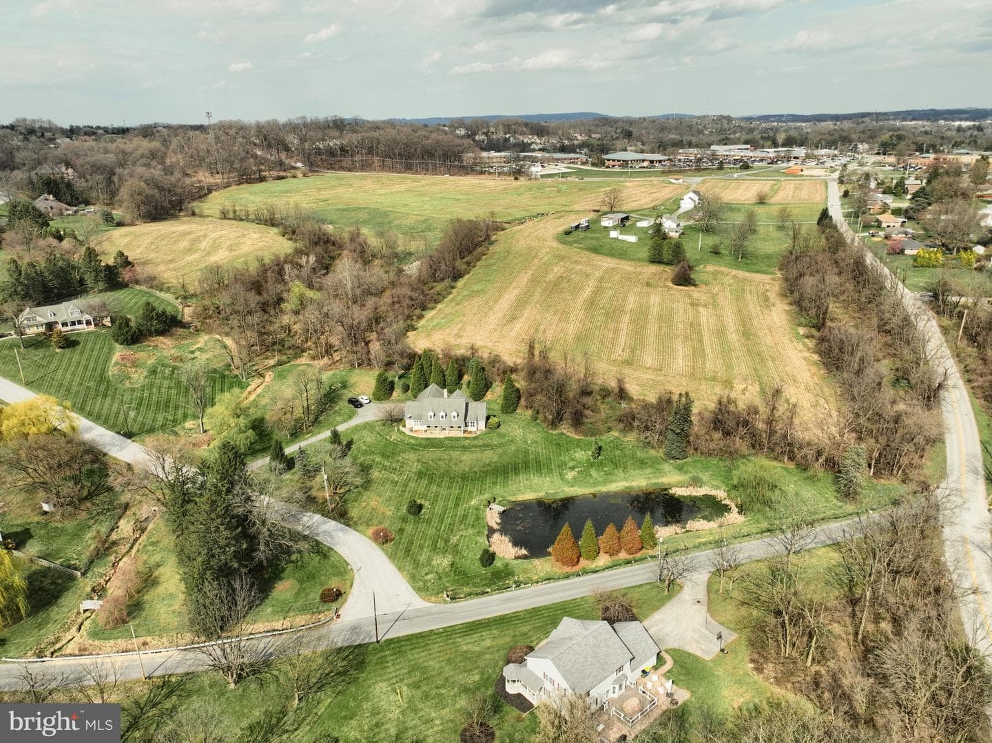 101 Fairfax Dr. photo 58