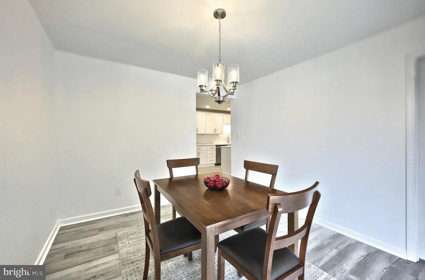 413 Springbrook Court photo 9