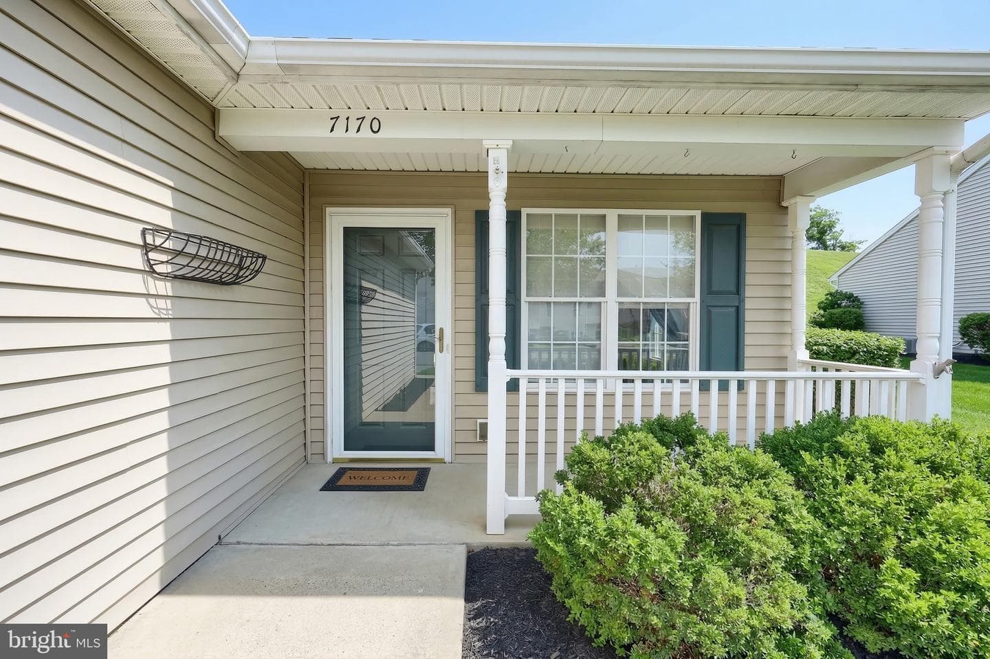 7170 Seneca Ridge Drive photo 5