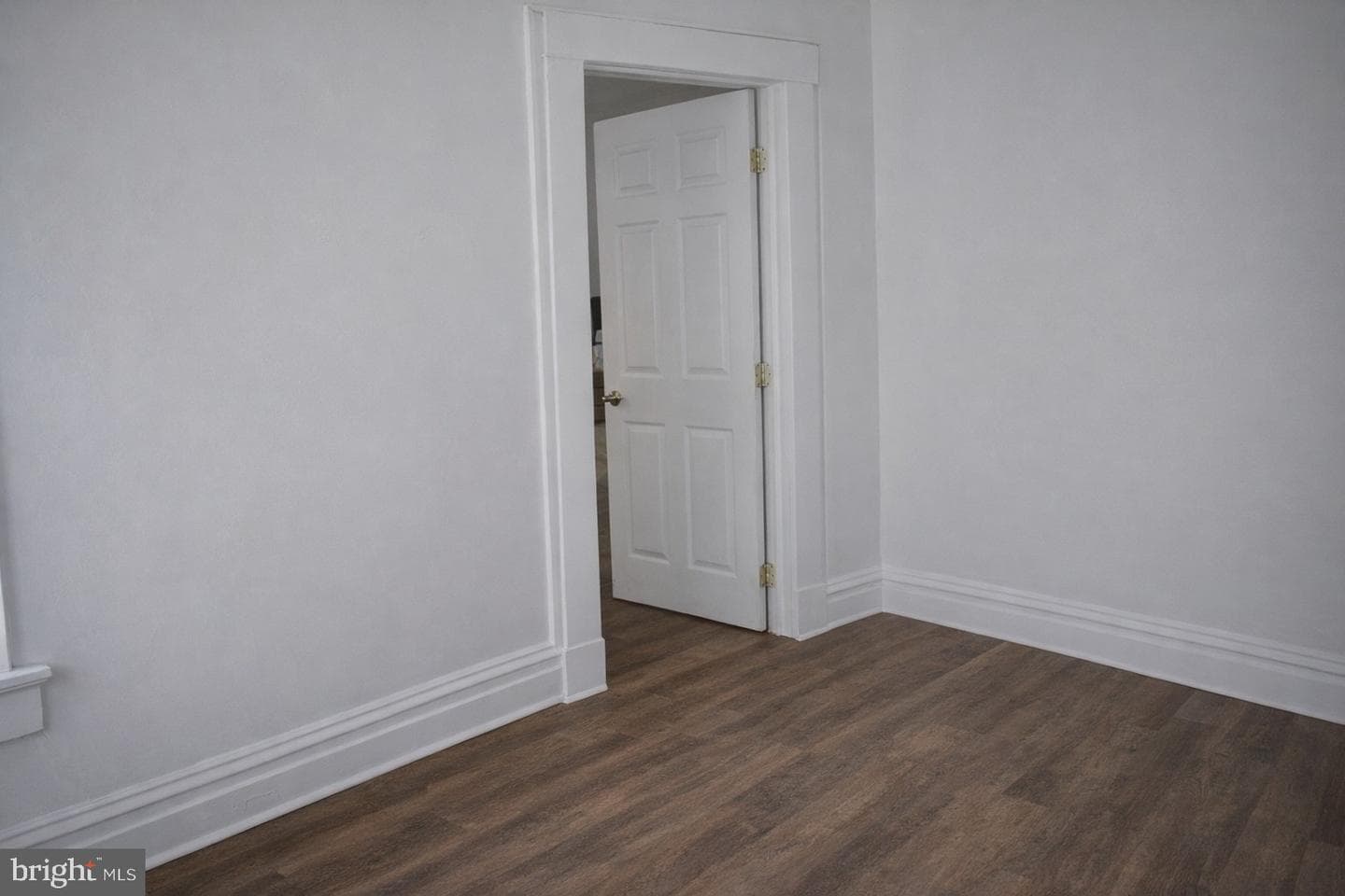 752 Mckenzie Street photo 9