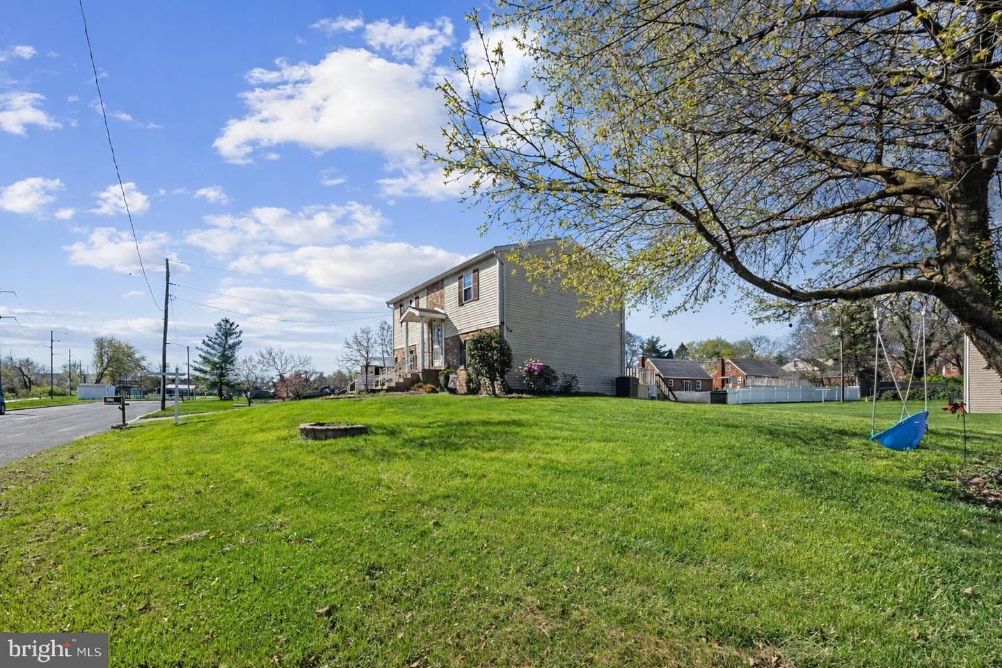 210 Wheaton Street photo 3