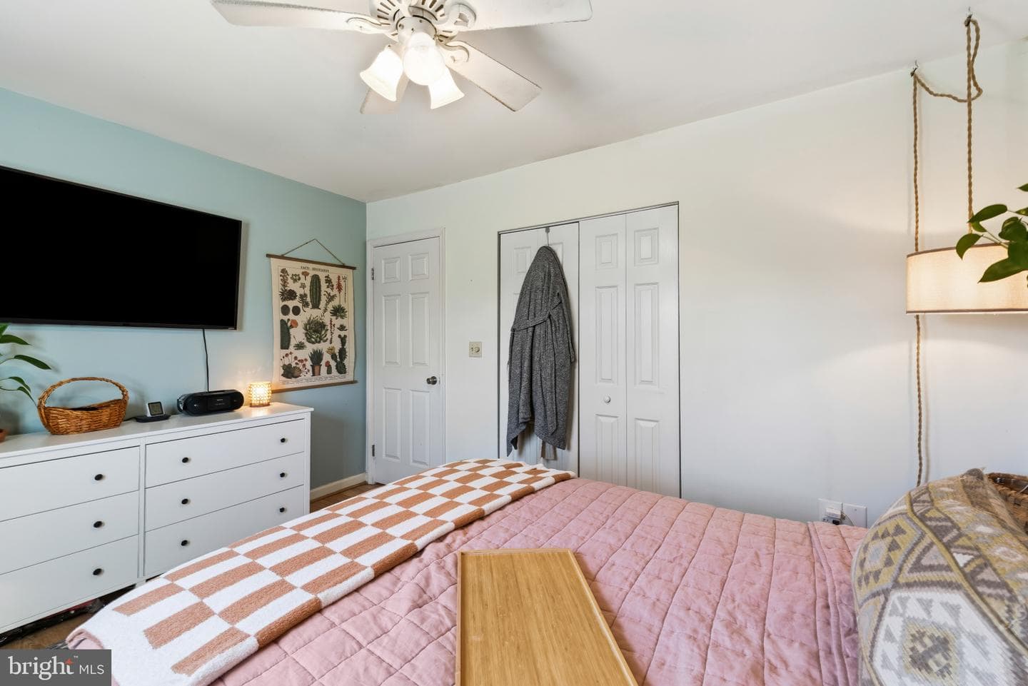 210 Wheaton Street photo 31