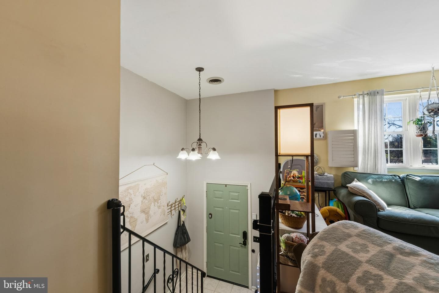 210 Wheaton Street photo 5