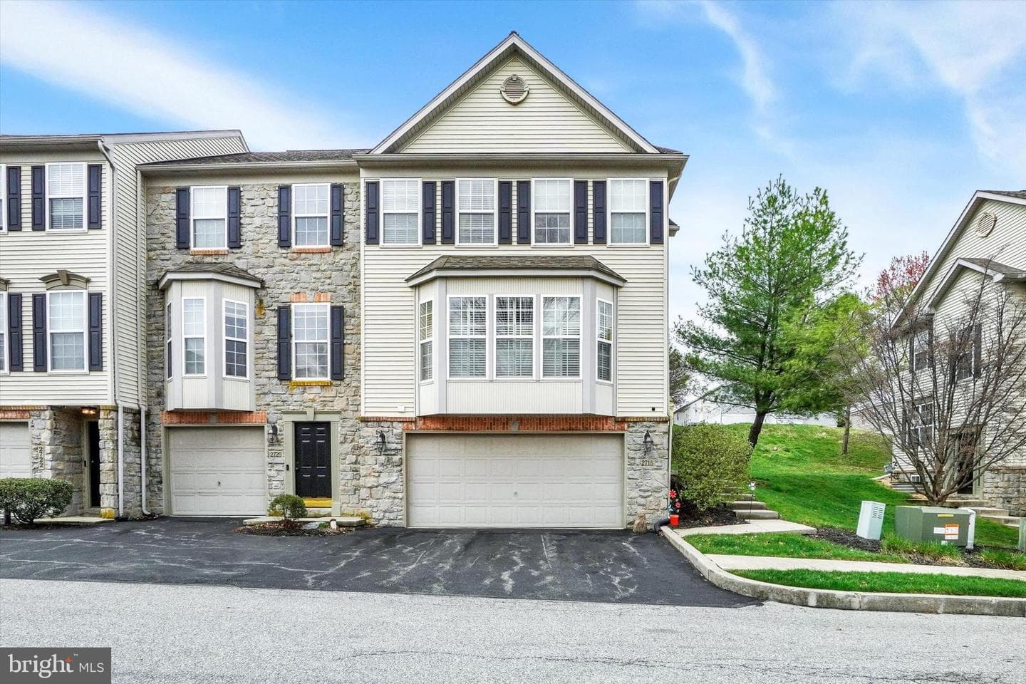 2718 Hunters Crest Drive #26