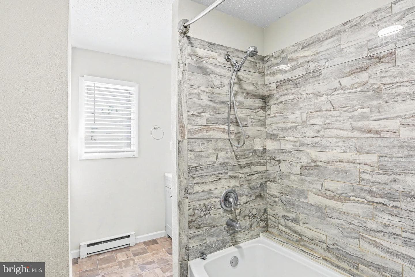 100 Hemlock Lane photo 18