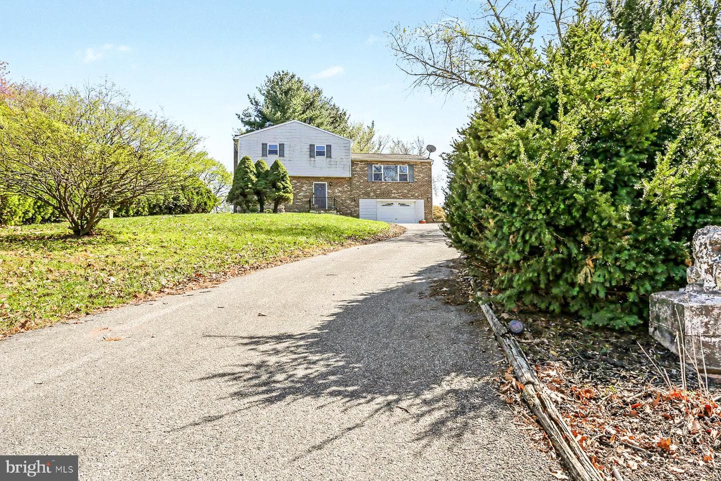 100 Hemlock Lane photo 3