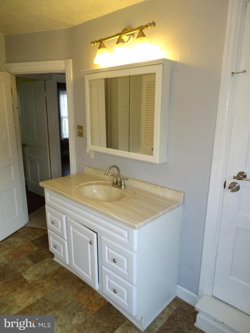 3266 Broad Street photo 24