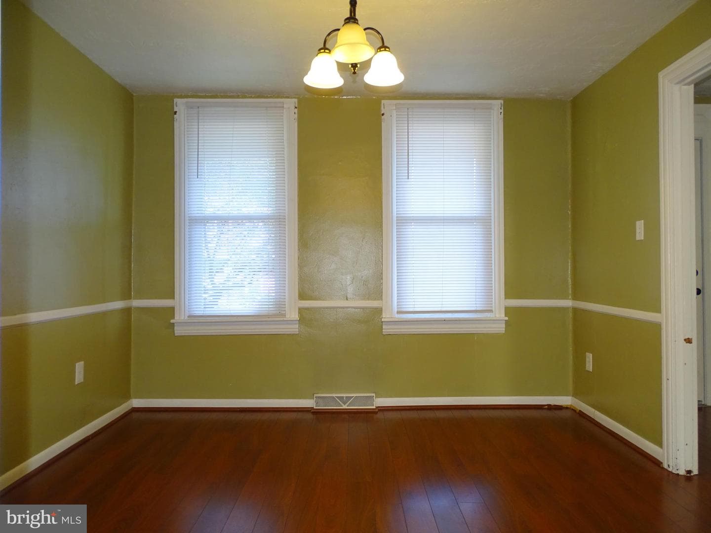 3266 Broad Street photo 9