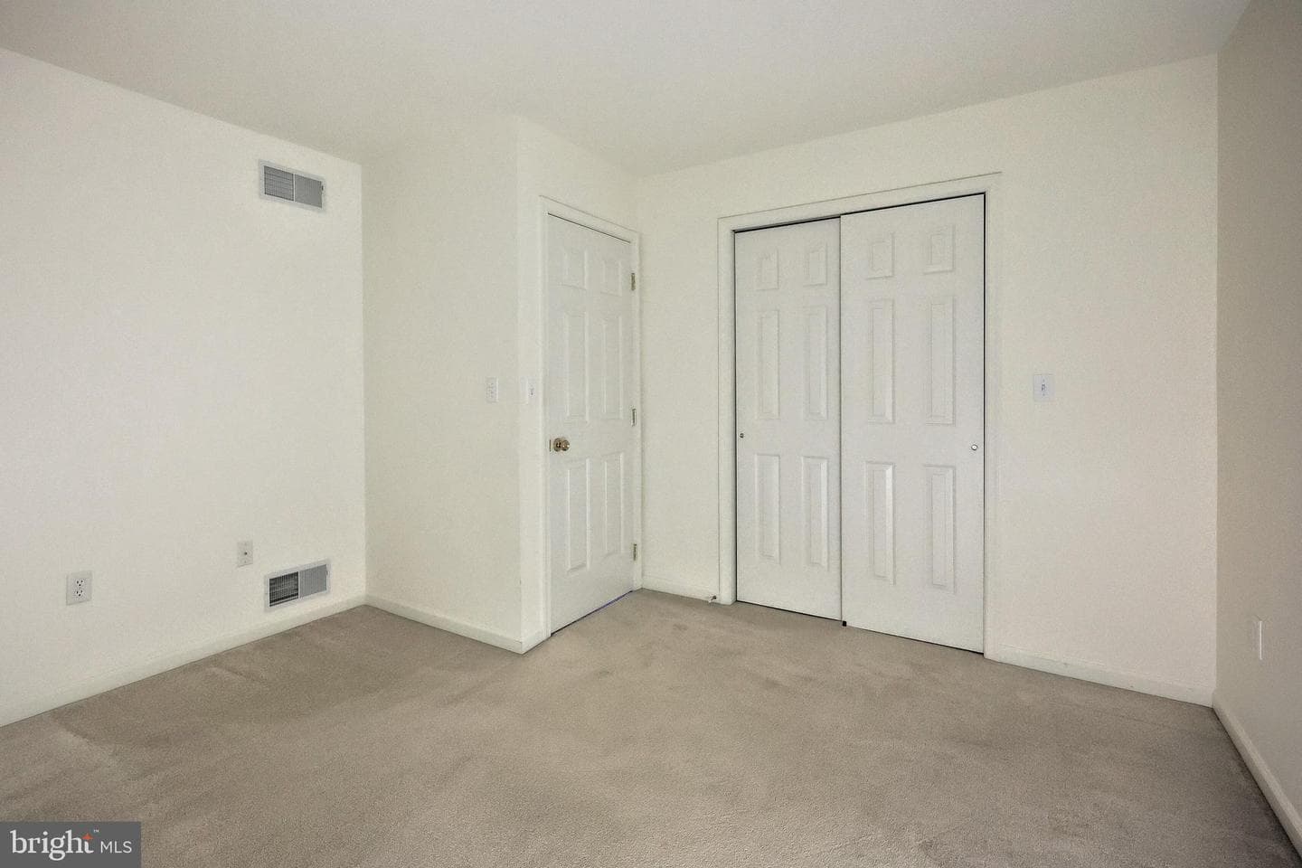 548 Buckthorn Drive #16 photo 20