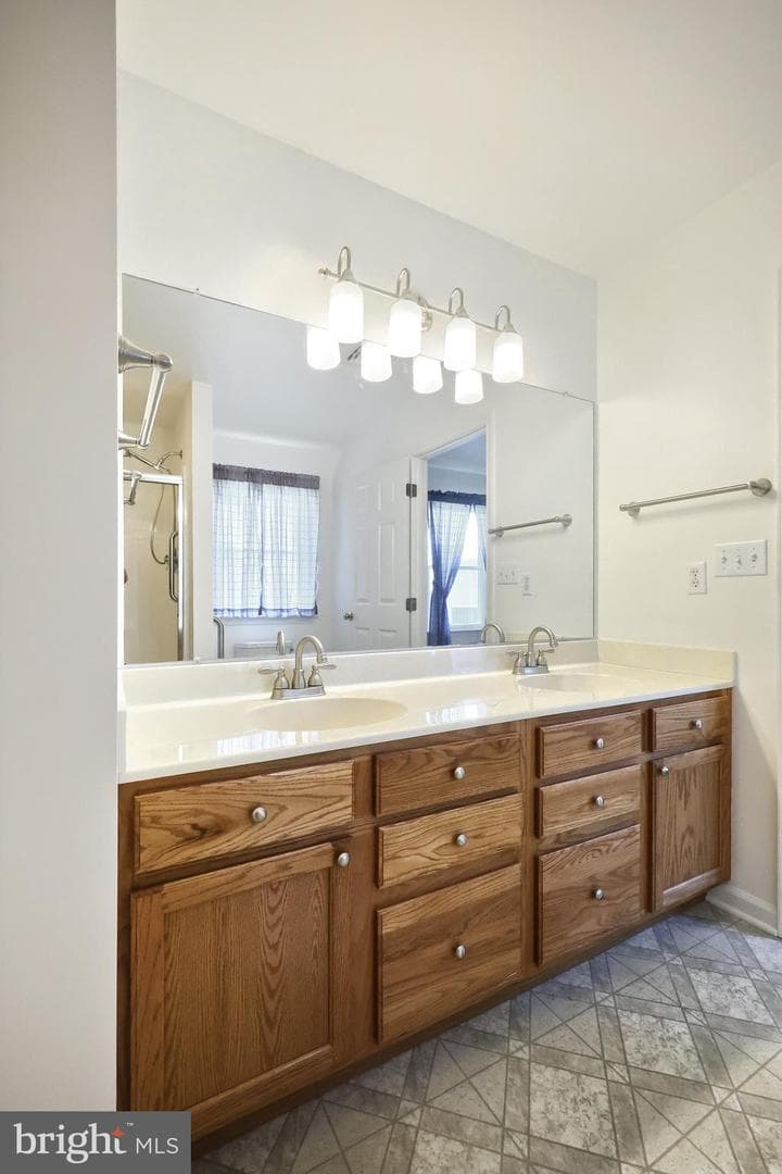 548 Buckthorn Drive #16 photo 24