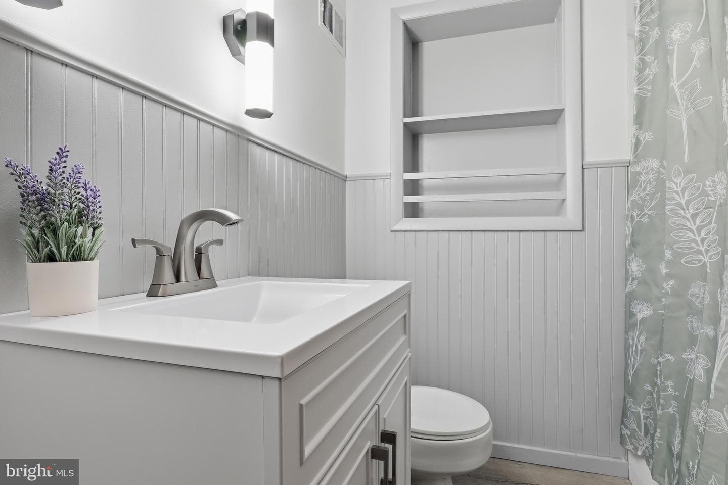 456 York Street photo 20