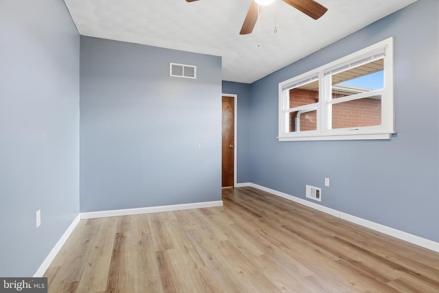 456 York Street photo 25