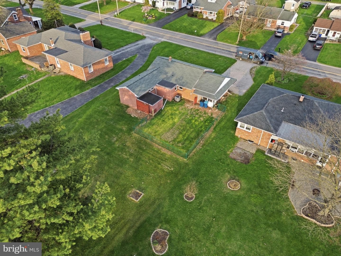 456 York Street photo 45