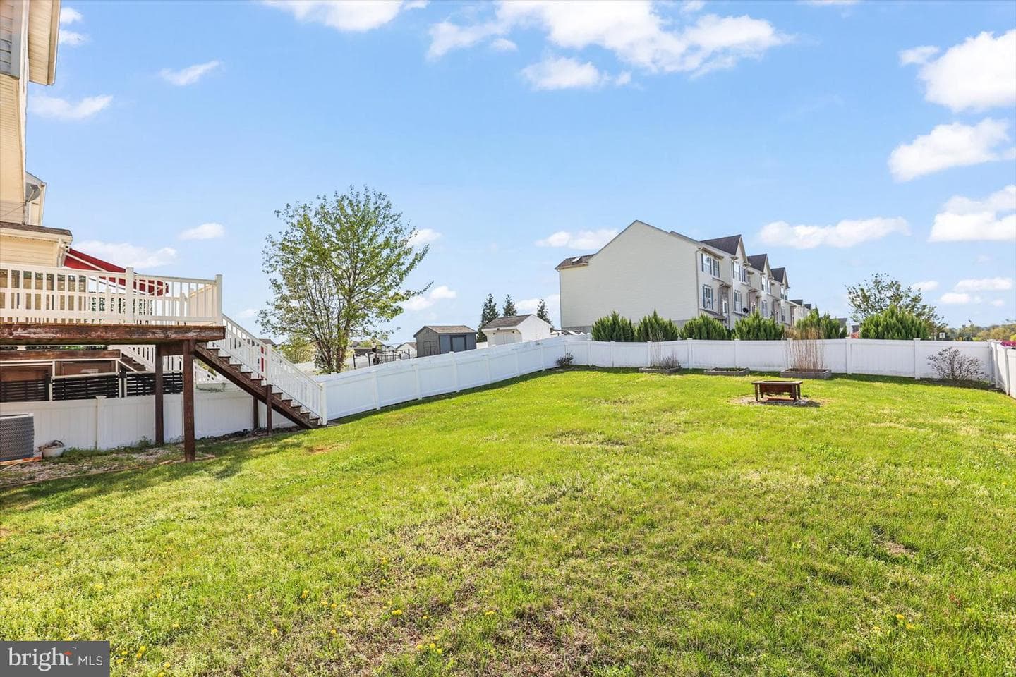 1242 Ledge Drive photo 25