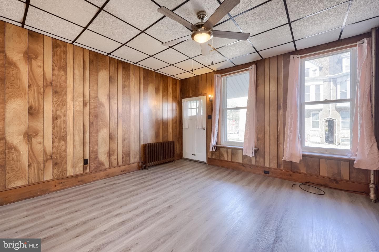 702 York Street photo 11