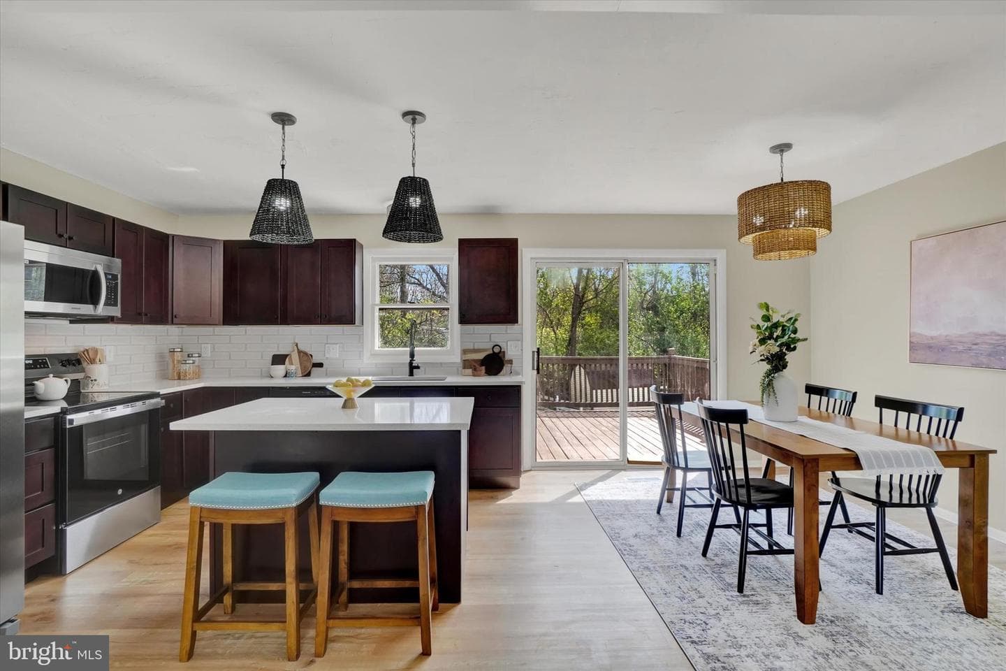 2700 Thornbridge Road E photo 4