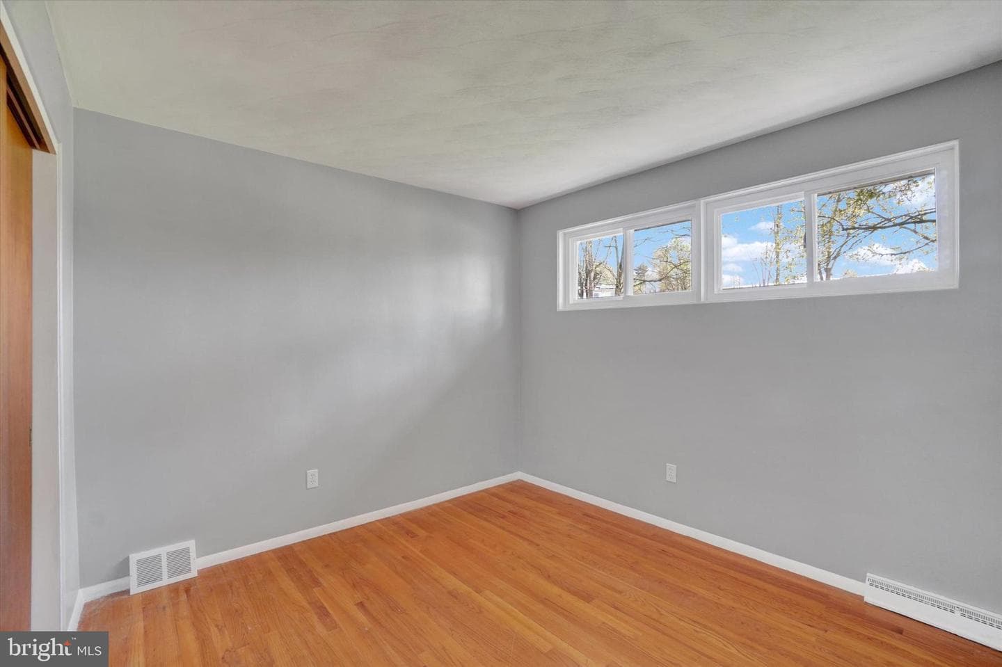 2833 Anita Drive photo 11