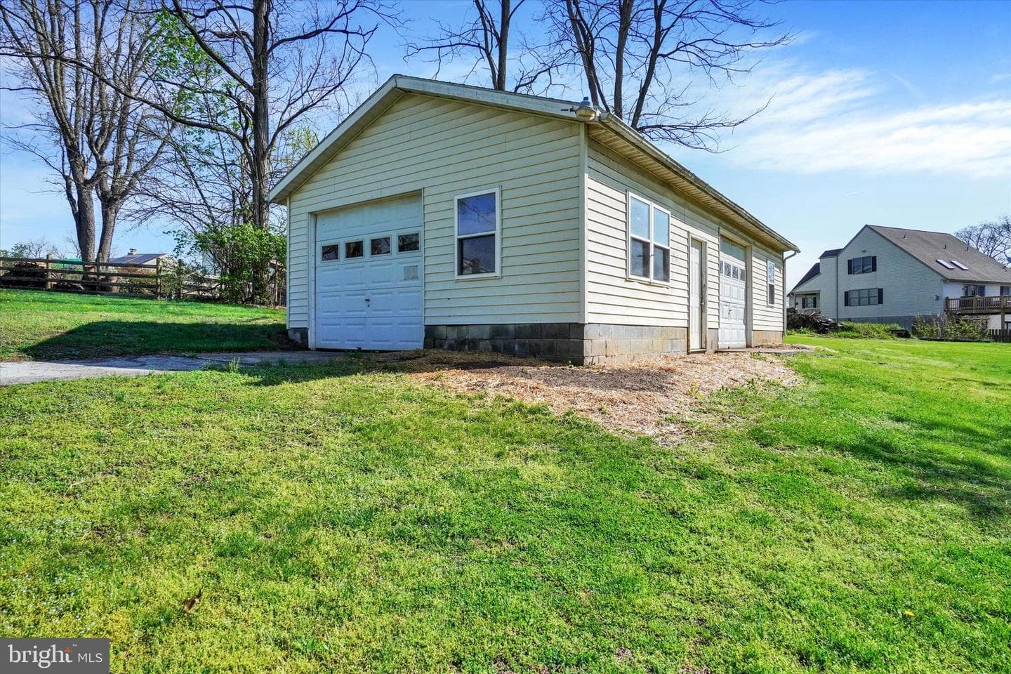 2833 Anita Drive photo 20