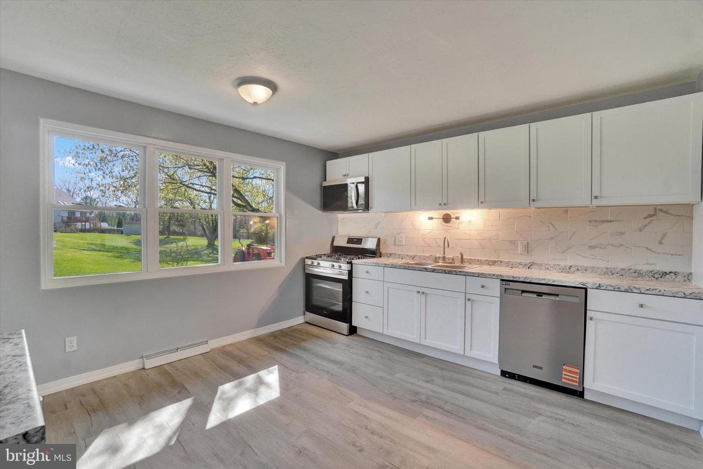 2833 Anita Drive photo 8
