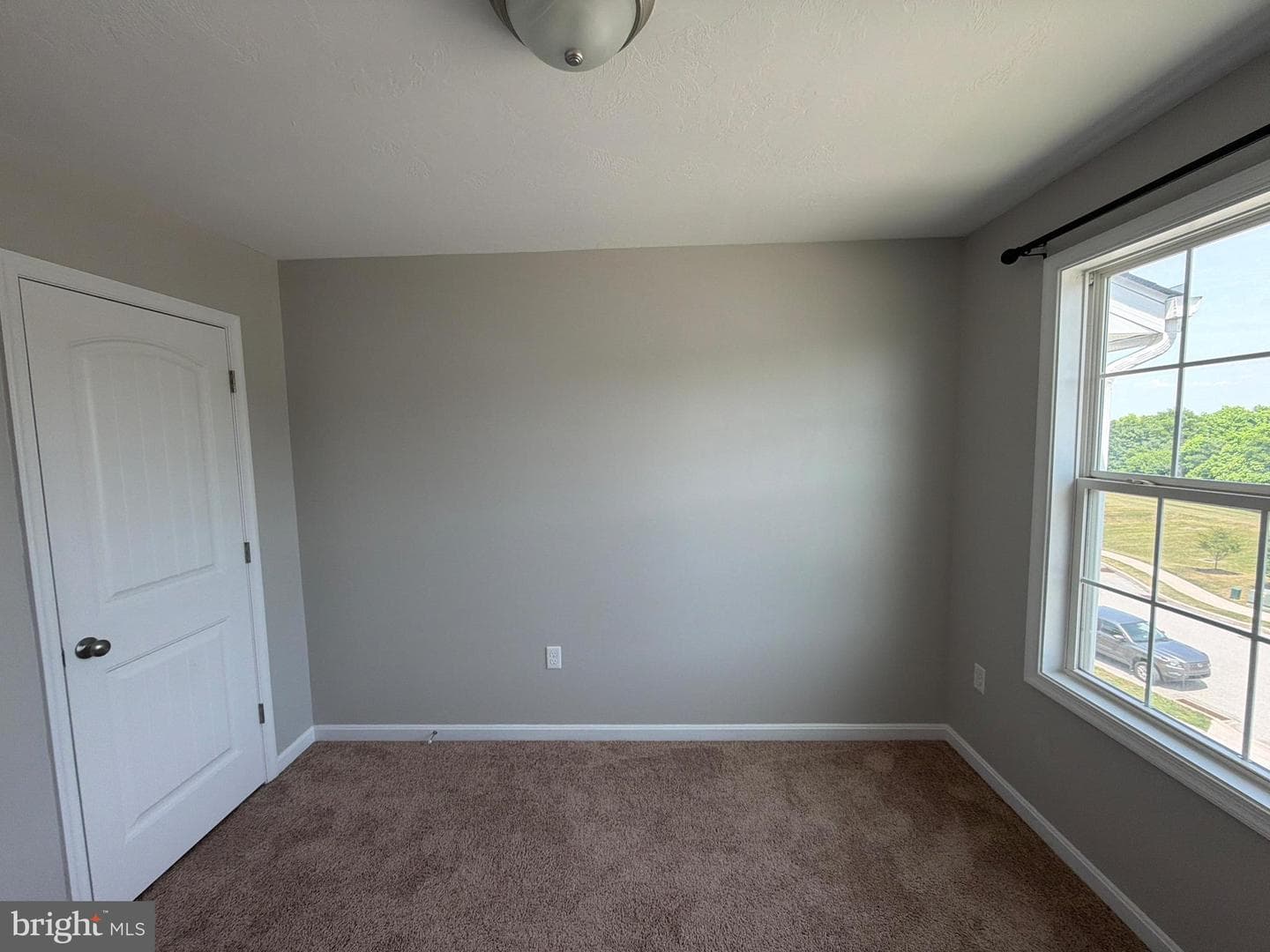 522 Charles Avenue photo 40