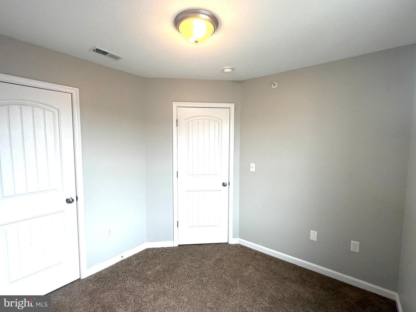 522 Charles Avenue photo 52