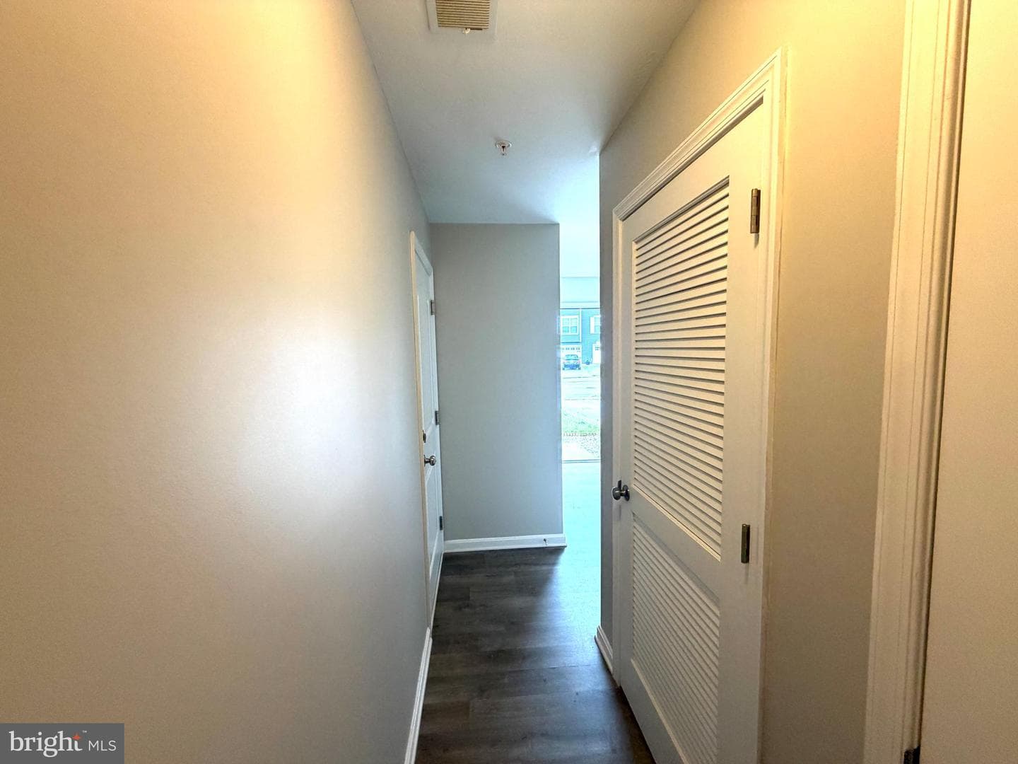 522 Charles Avenue photo 9