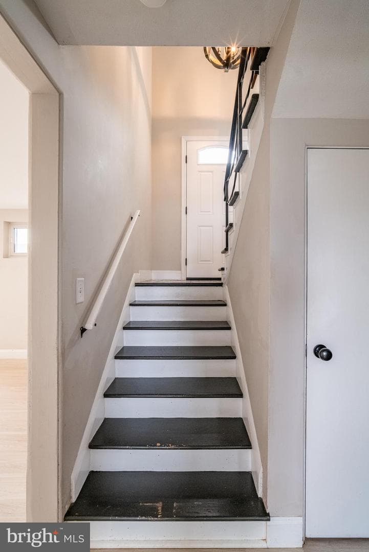 907 Marbrook Lane photo 19