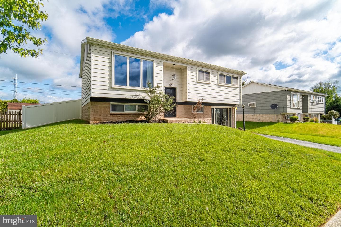 907 Marbrook Lane photo 33