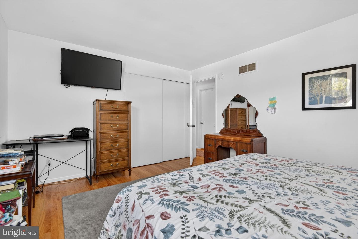 425 Cortleigh photo 15