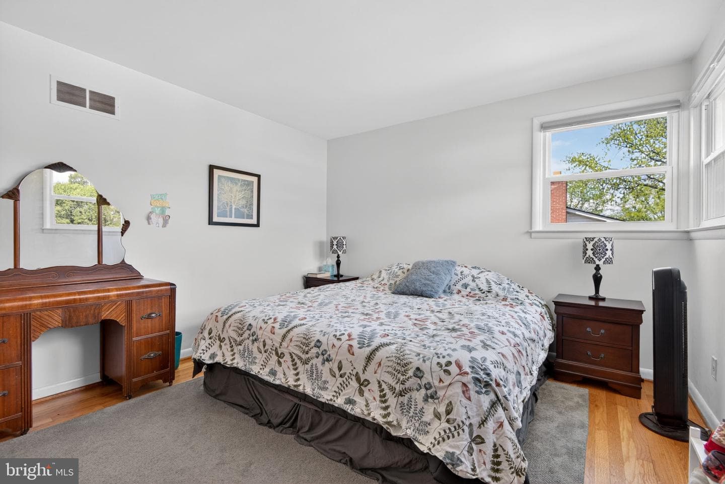 425 Cortleigh photo 16