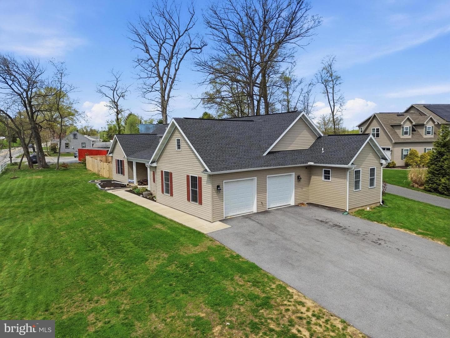 695 Midway Road photo 46