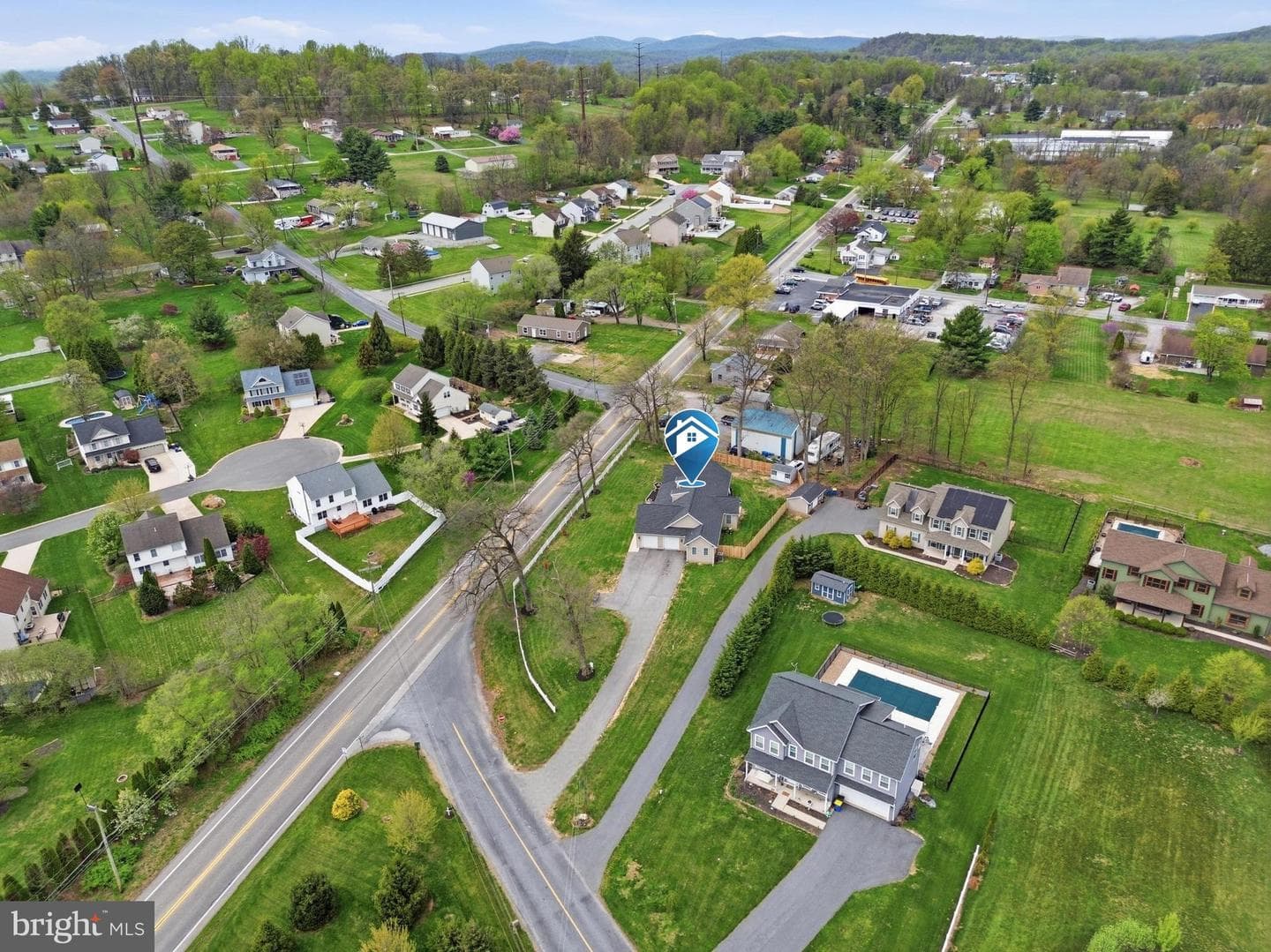 695 Midway Road photo 48