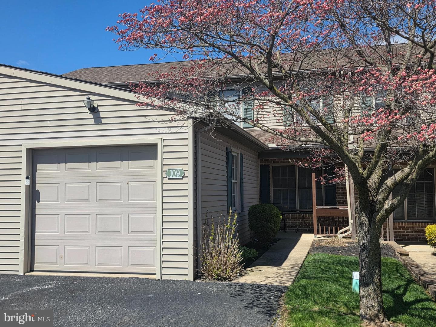 109 Oak Crossing #109, Dallastown