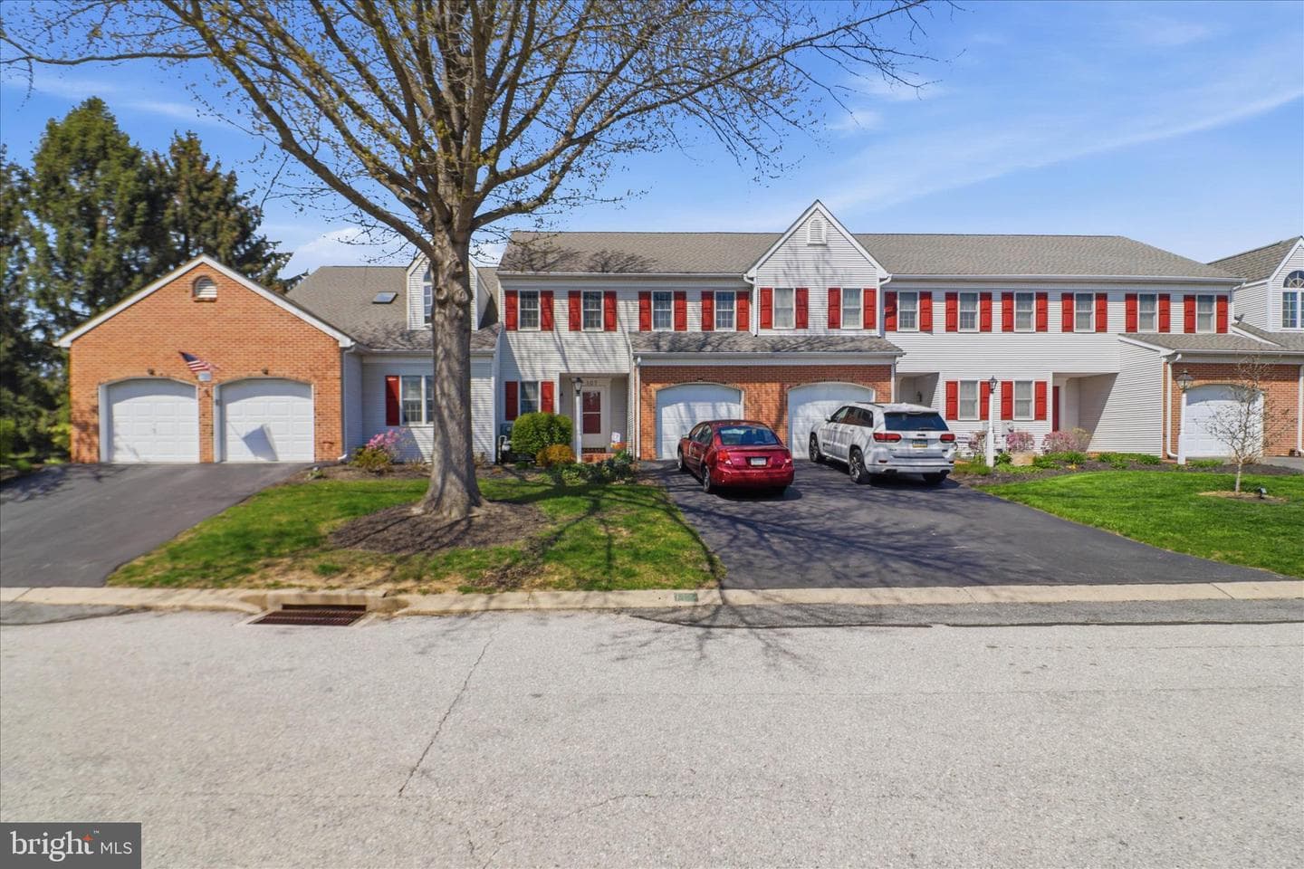 107 Carriage Hill Lane photo 2
