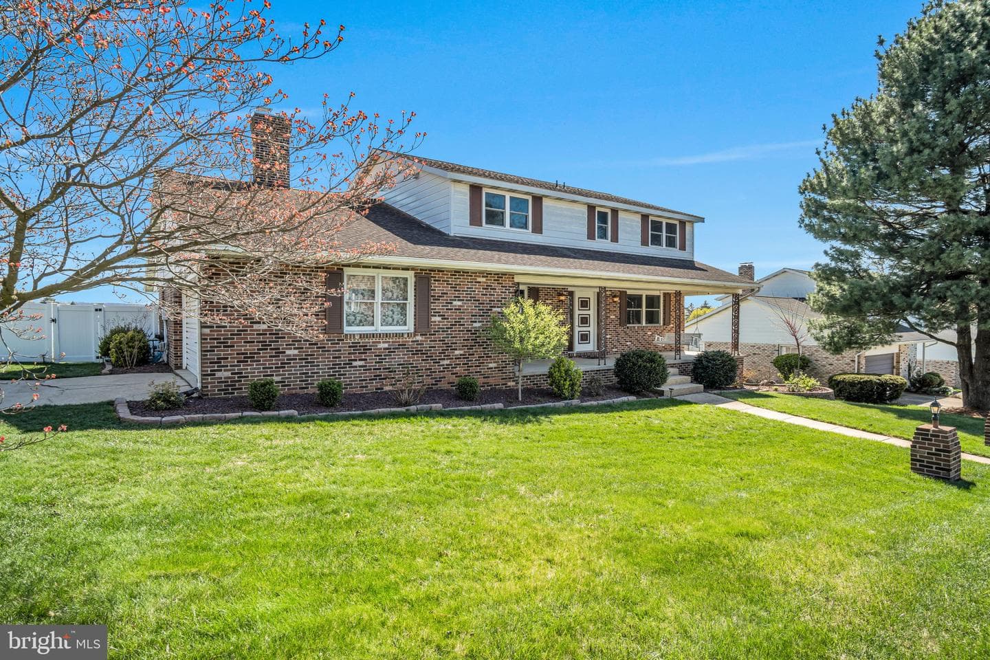 3031 Raylight Drive photo 2