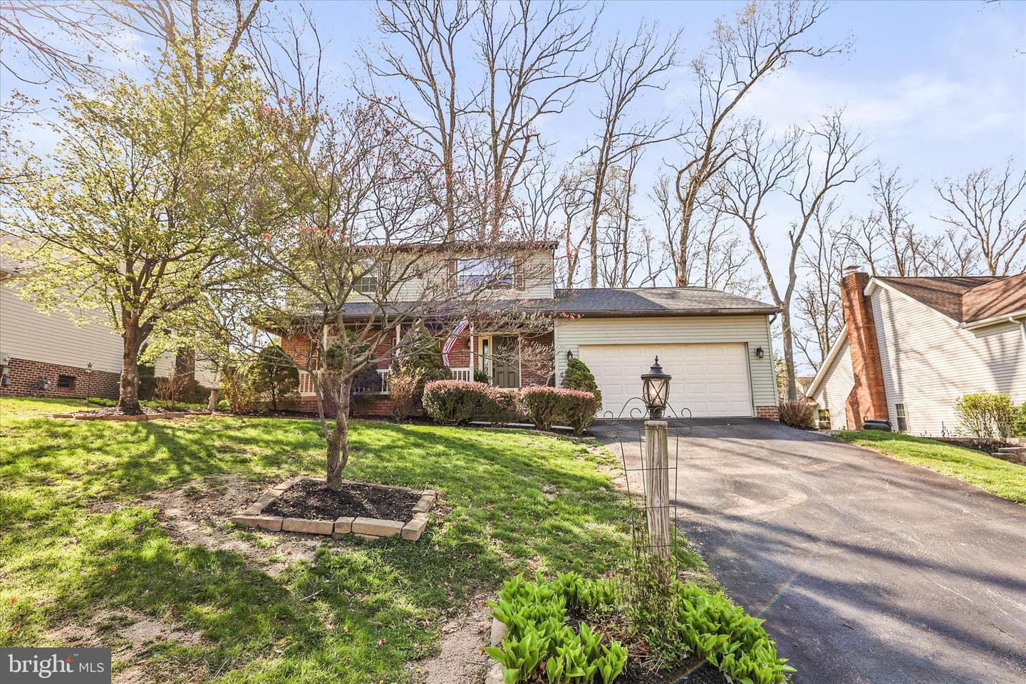 10 Amanda Avenue photo 4